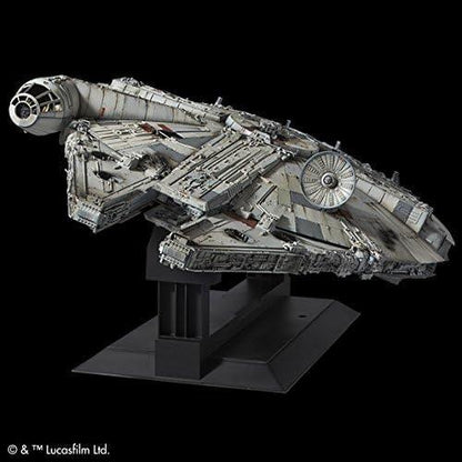 PG 1/72 MILLENNIUM FALCON Model Kit