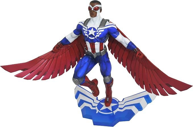 Diamond Select Toys Marvel Gallery: Captain America Sam Wilson PVC Figure