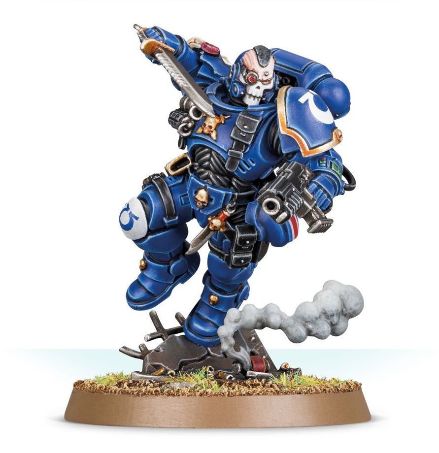Lieutenant in Reiver Armour