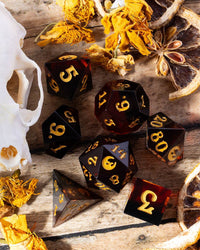 Avantris Entertainment - The Crooked Moon - Resin Dice Set