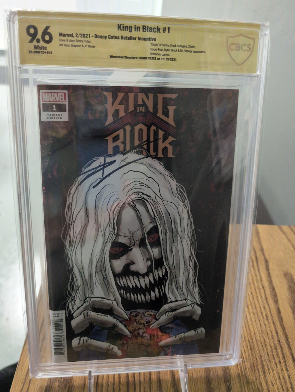 CBCS 9.6 King in Black #1 signed Cates
